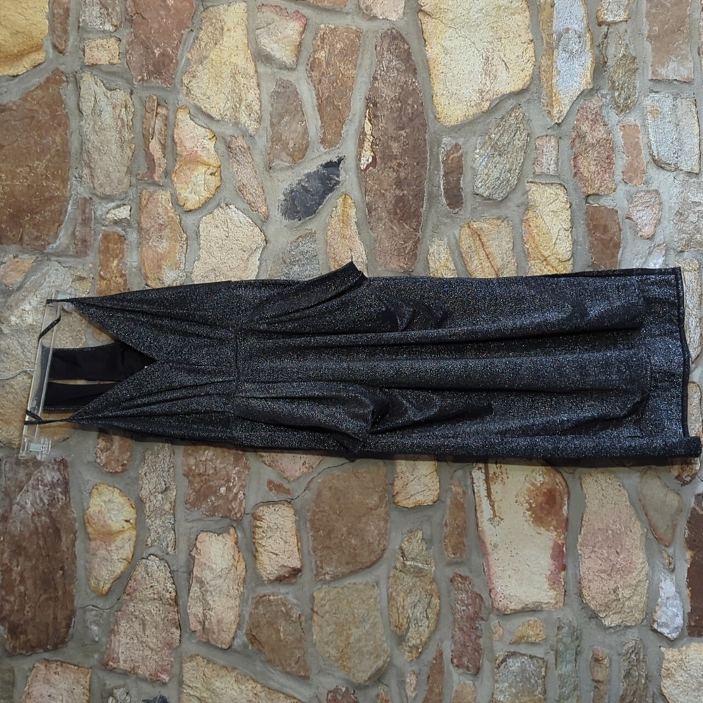 BCBG GENERATION METALLIC BLACK SURPLICE MIDI POCKET DRESS - Picture 4 of 13